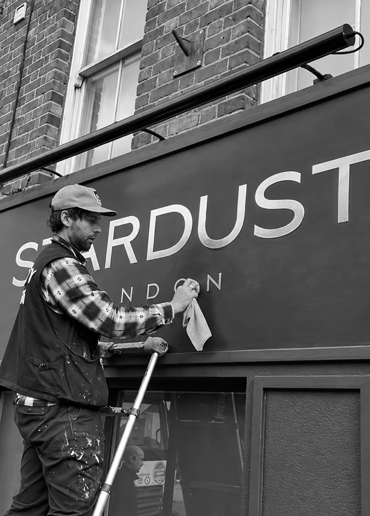 STARDUST LONDON 10